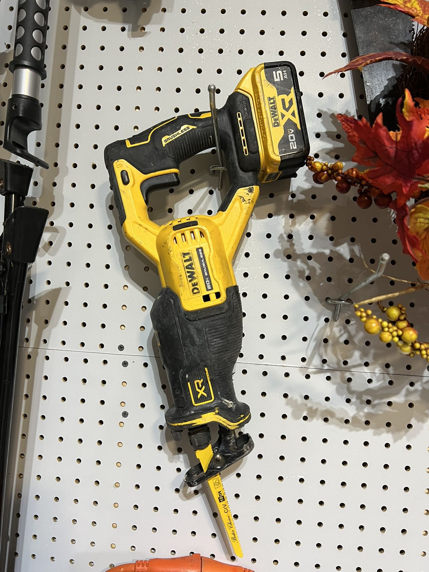 DEWALT DCS382 Variable Speed 20V Brushless Reciprocating Saw - battery included. No charger, no blades.