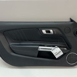 2018 2023 Ford Mustang Front Driver Side Door Trim Panel Black Colored Leather Pano Tapa Puerta Mustang 18 Al 23