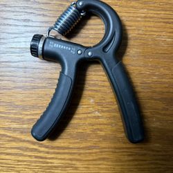 Hand Grip Strengthener – Like New 