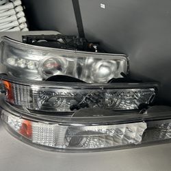 Headlights Chevy Tahoe