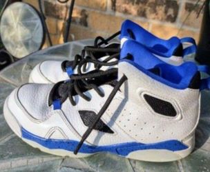 BOY JORDANS Size 10c