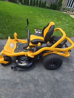 Brand New  Cub Cadet ZT1 42" with Kawasaki engine