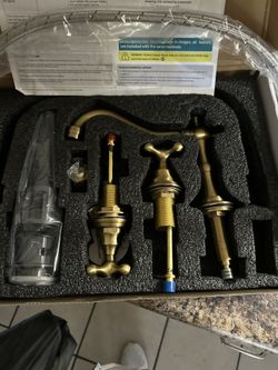 Brass Sink Faucet And Hardware