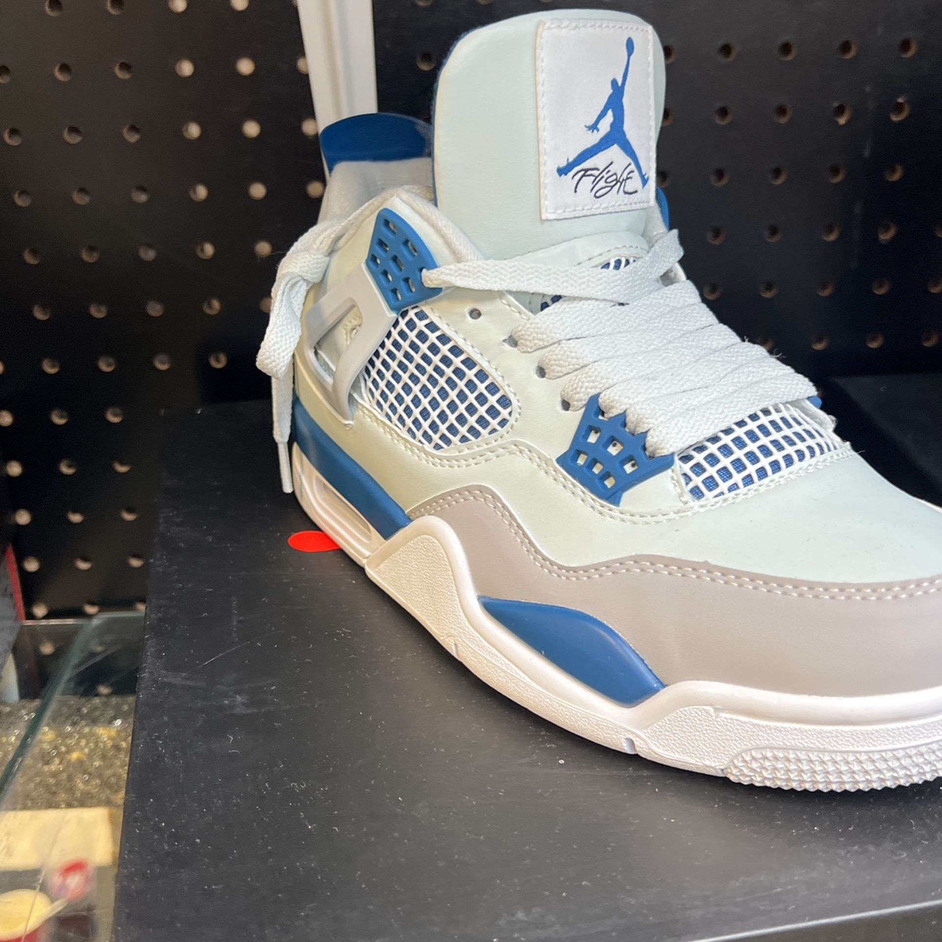 Air Jordans 4s Retro