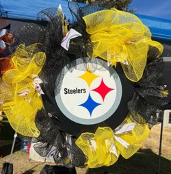 Steelers Wreath