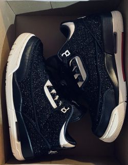 Vintage air Jordan 3 AWOK Vogue 2018 woman's sneakers size 8 excellent condition located in palm springs ca