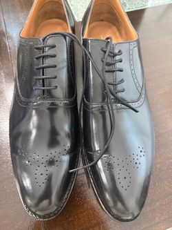 Men’s black dress shoes
