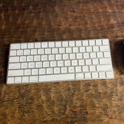 Apple Mouse And Keyboard 