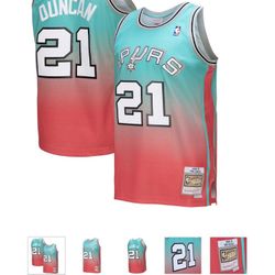 Tim Duncan Mitchell & Ness Jersey