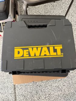 DeWALT