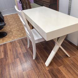 Elegant White Desk And Chair (excellent condition )