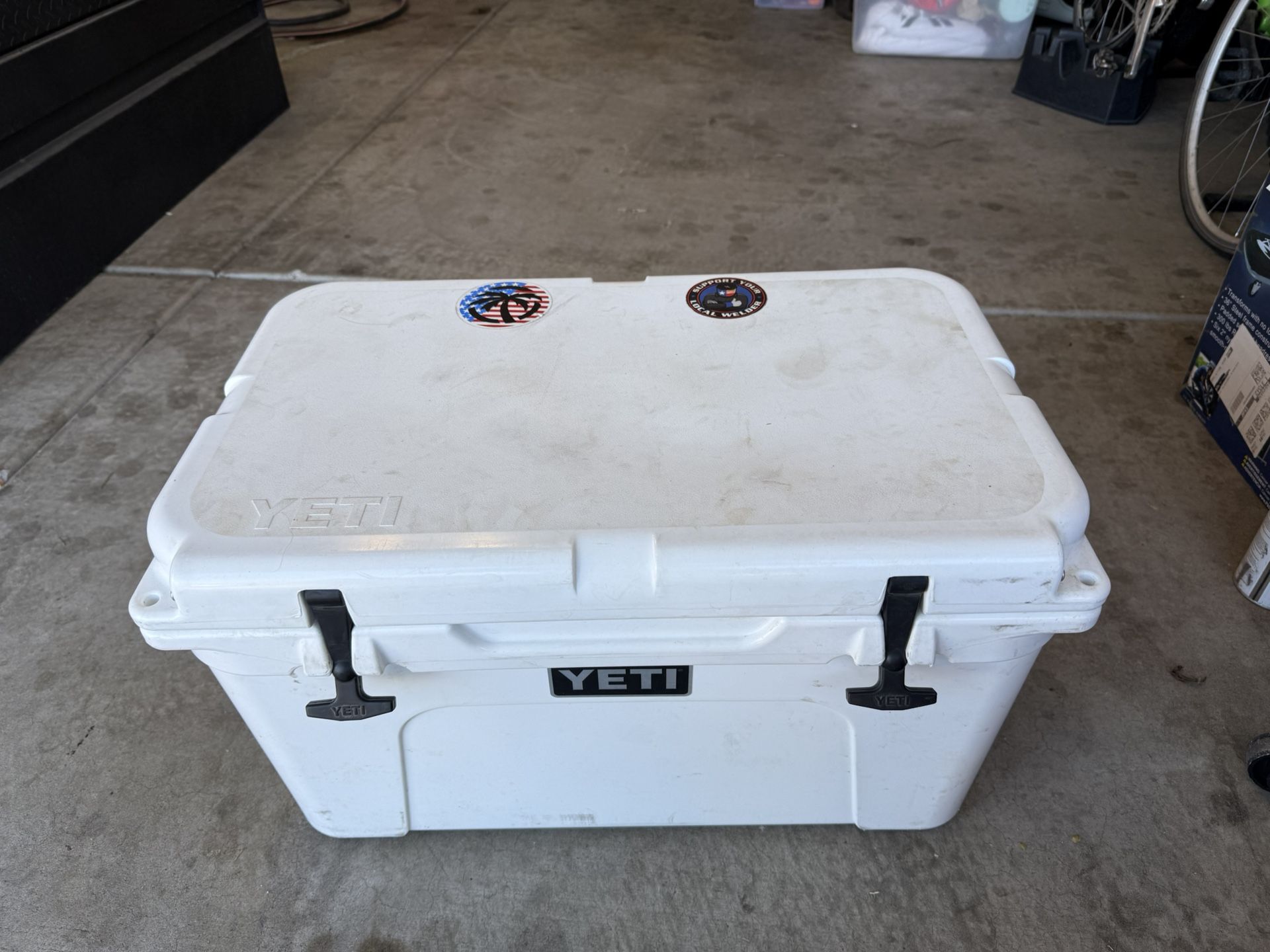 Yeti 45 Hard Cooler