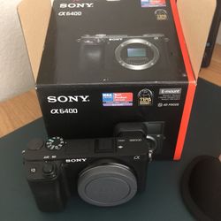 Sony a6400 Camera Body, Battery Pack & Accessories