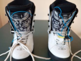 Vans snowboarding boots
