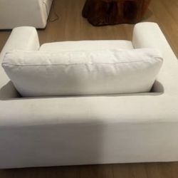 Cloud Arm Chair 58”x 44”