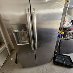 Frigidaire Gallery Refrigerator 