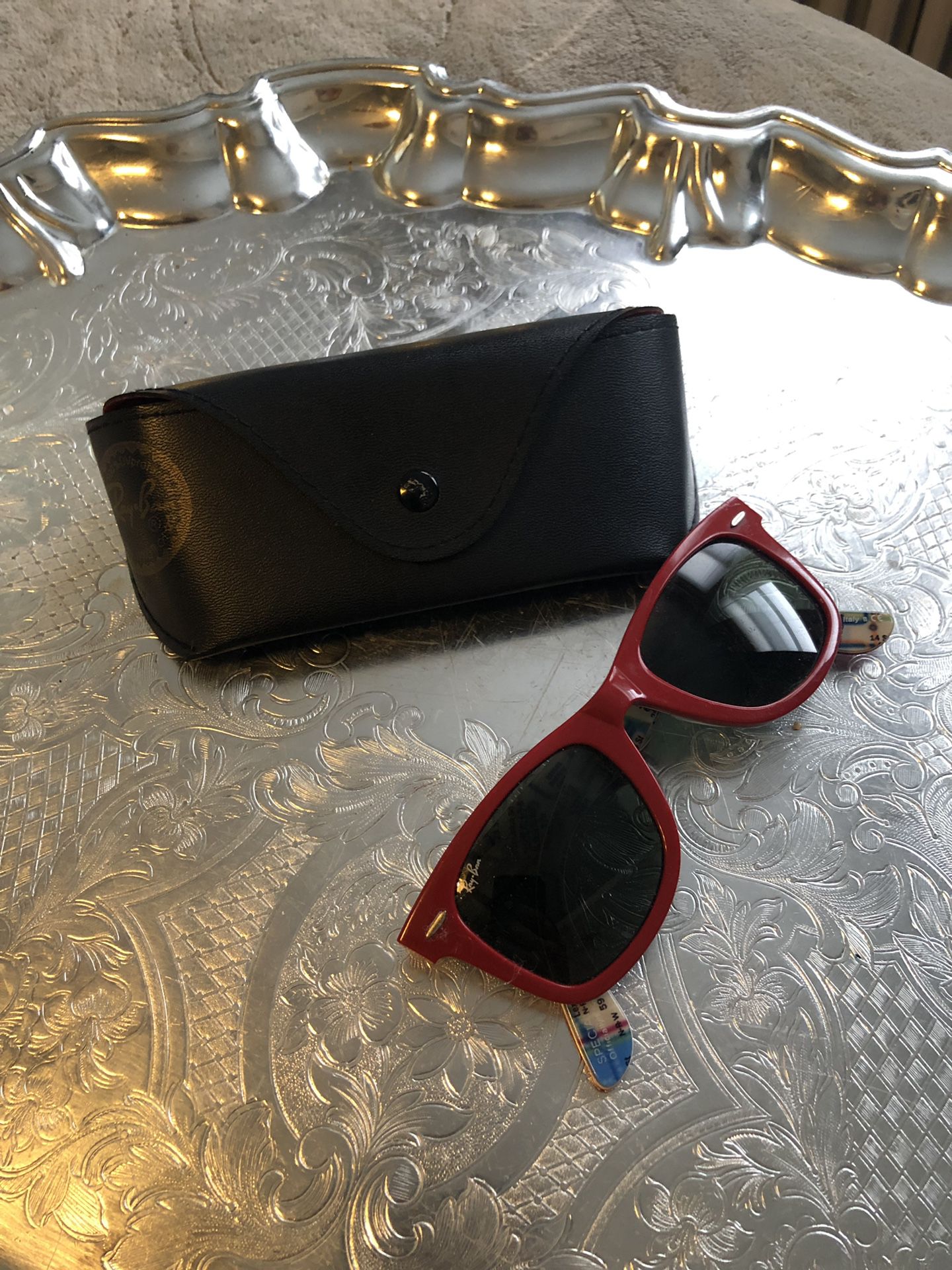 Ray Ban’s special edition NY subway sun glasses good condition. Paid $190