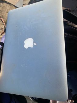 MacBook Air 13” (2014) – Works Great