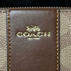New/ Never Used Coach - Wristlet 