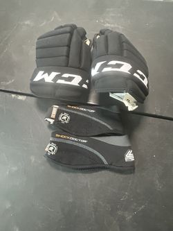 Hockey Gear Bundle – CCM Gloves & Neck Guards!