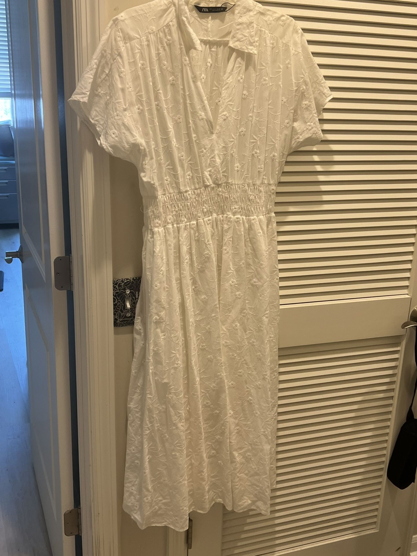 Zara White Eyelet Midi Dress XL