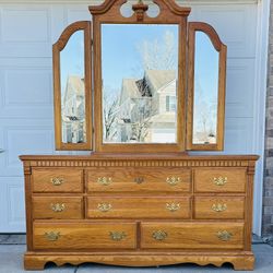 Beautiful Dresser And Mirror 