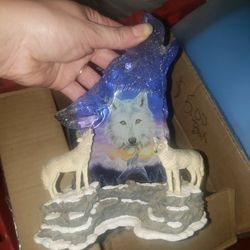 Wolf Figurines And Collectibles Set