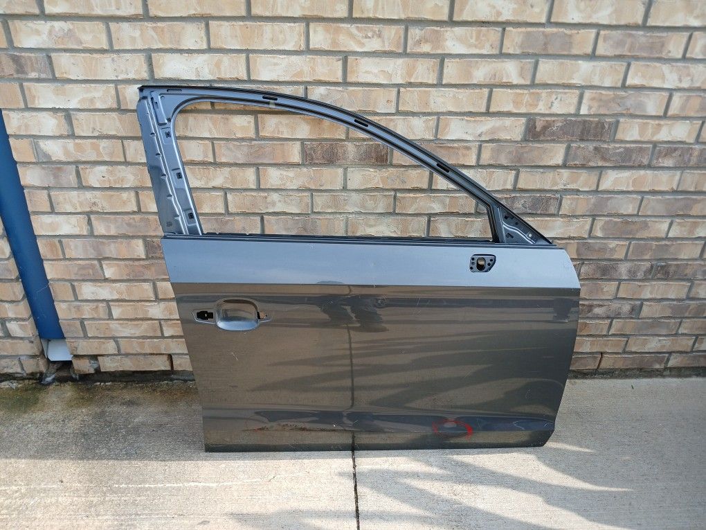 2015-20 Audi A3 Right Front Door