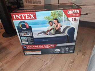 Queen air mattress  with a headboard