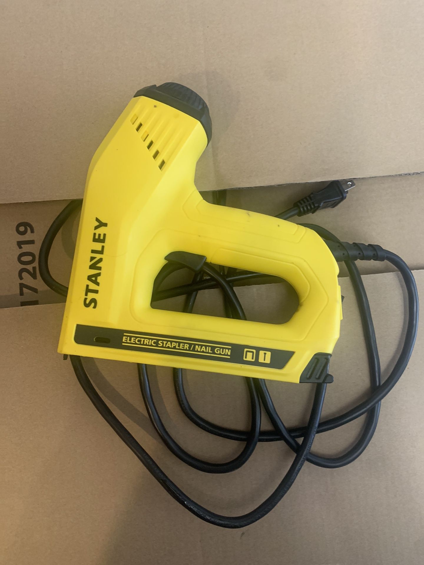 Stanley electric stapler / nail gun