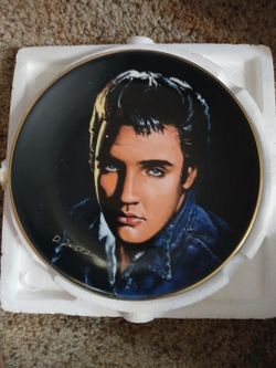 Elvis Presley Collector Plate by D. Zwierz