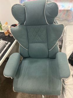 Comfortable gaming chair