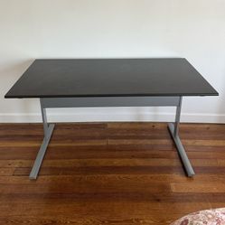 Desk / Table