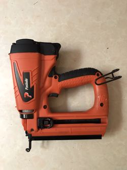 PASLODE straigth 16 gauge finish nailer practically new tool only