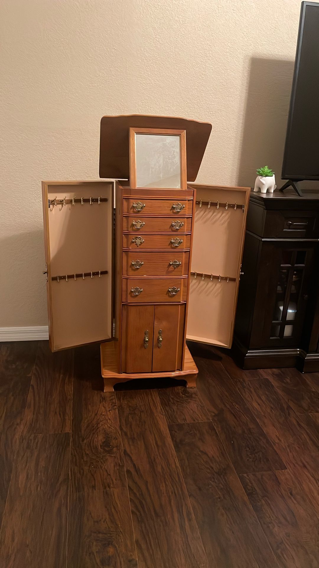 Jewelry Armoire / Jewelry Box