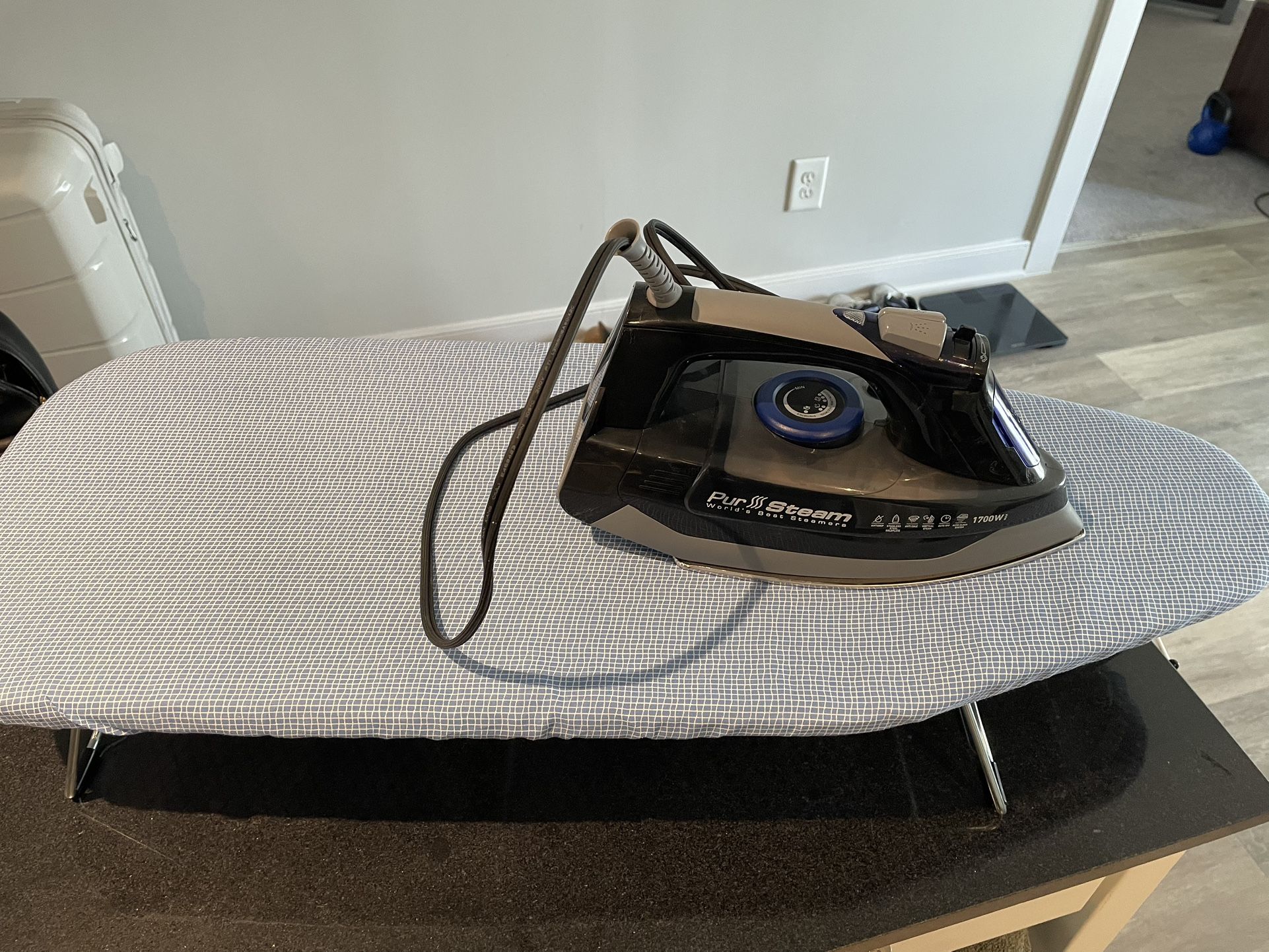 Steam Iron + Small Ironing board