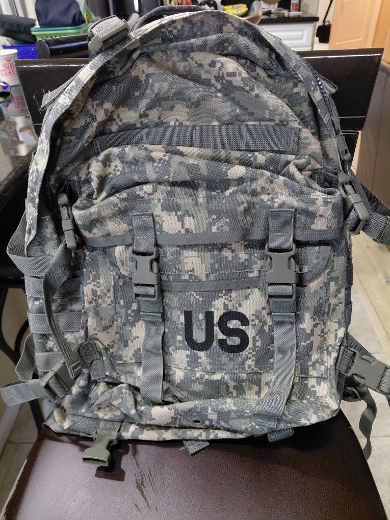 Camouflage  US backpack  NEW 
