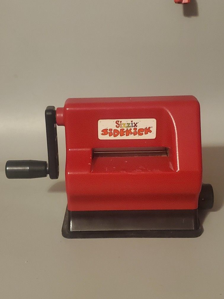 Crafting Sizzix Sidekick Machine With Dies Lot