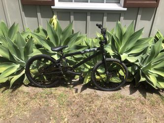 20” Haro Dirt jumping bmx bike