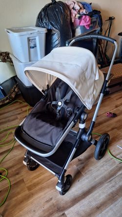 Bugaboo Lynx full size lightweight stroller