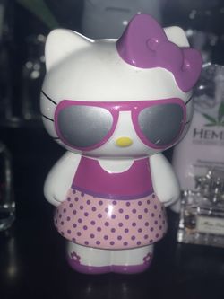 Hello kitty piggy bank