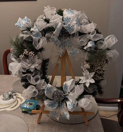White/Silver Christmas Wreath