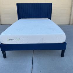 Beautiful Full Size Bed Frame With Memory Foam Mattress!!