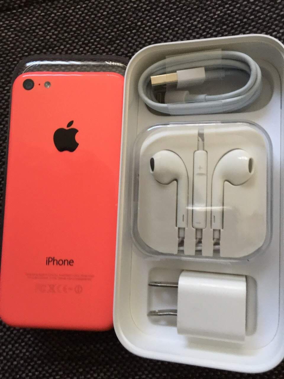 iPhone 5c just like NEW with EXCELLENT CONDITION