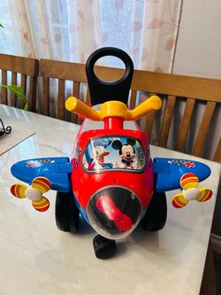 Mickey Mouse Plane