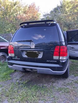 2005 Lincoln Aviator