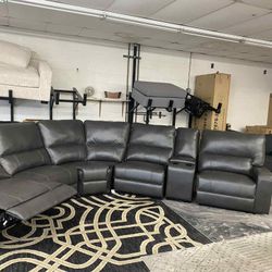 New Power Recliner Sectional Couch with Wide Comfy Seats! Includes Free Delivery 🚚!