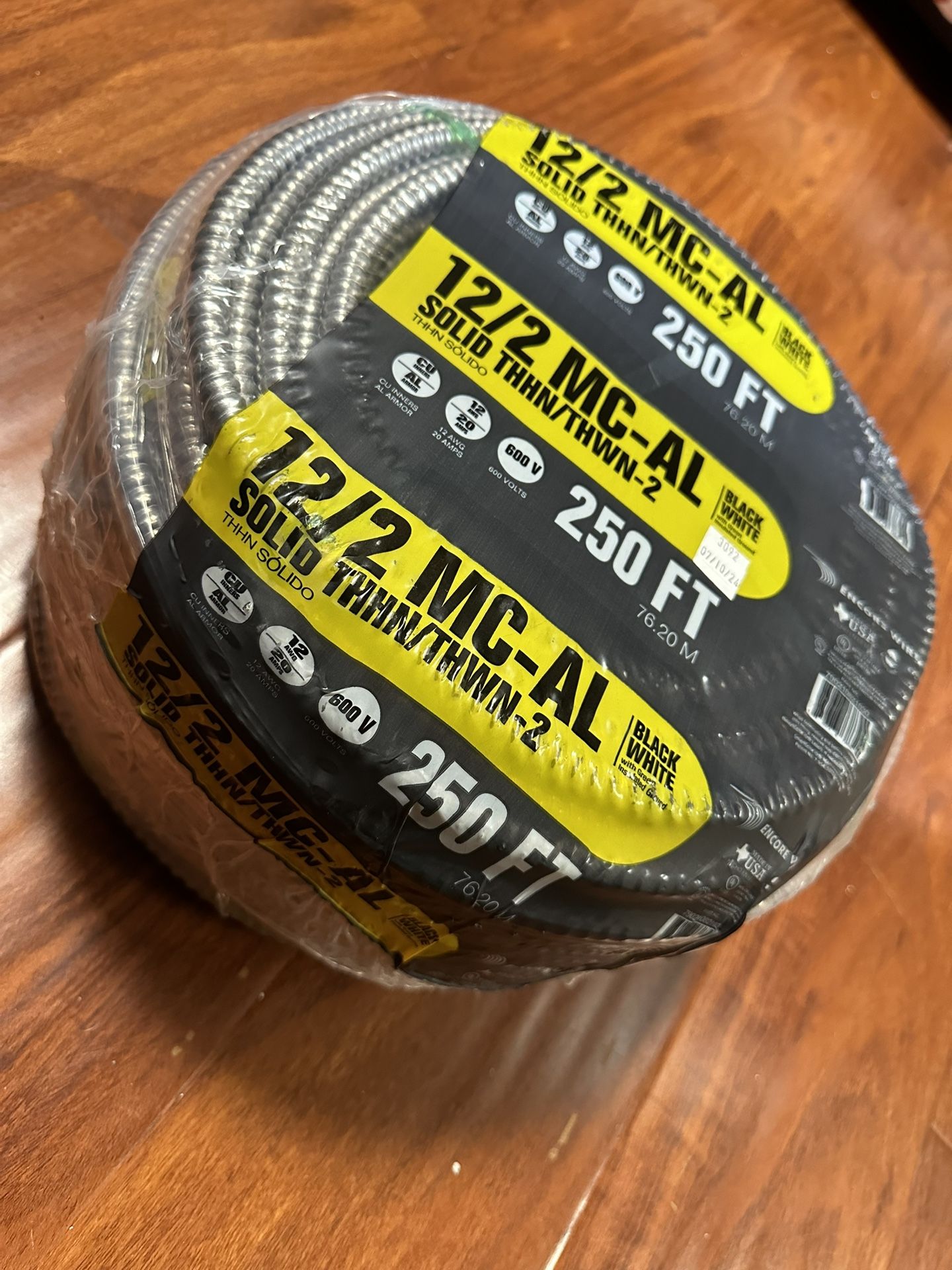 Mc Cable 12/2 Solid 250 Ft for Sale in Los Angeles, CA - OfferUp