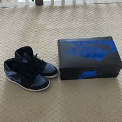 Jordan 1 Retro High OG. Size 8.5 Used