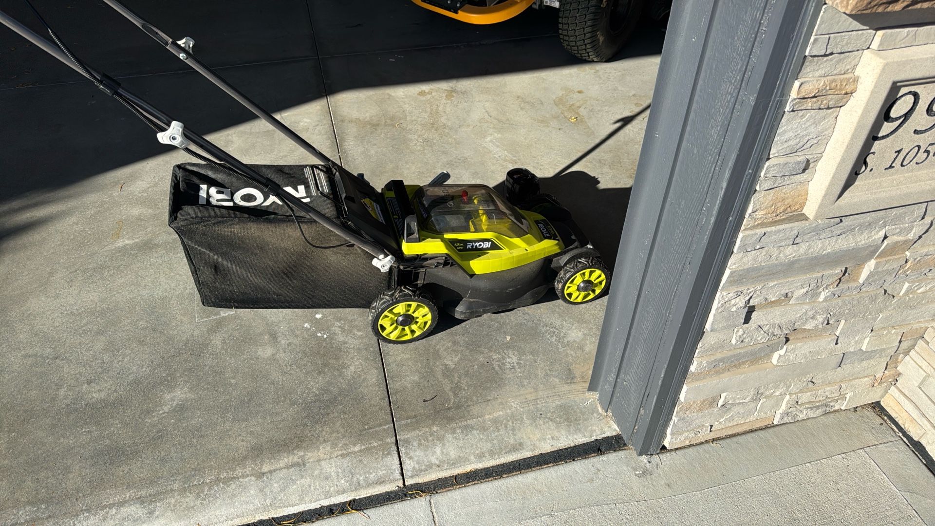 Ryobi 13in 18v All Electric Lawnmower